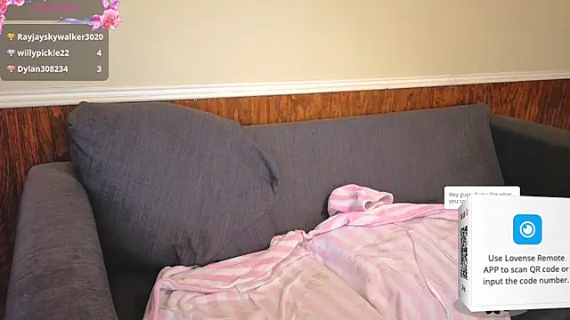 PhatAssBlond's Live XXX Chat