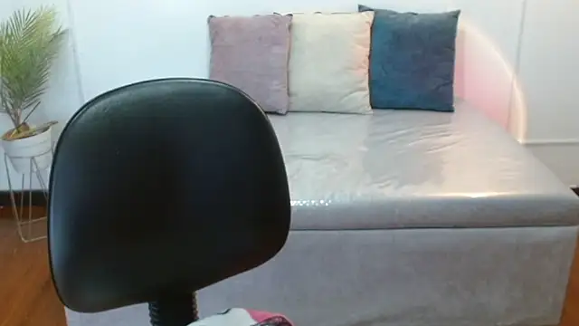 Juliana__lx Live XXX-Chat