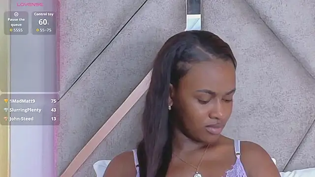 Sally-Noa Chat XXX live