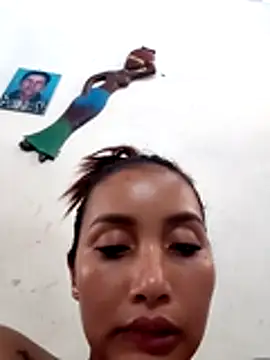 Genesis_18_ Show in webcam