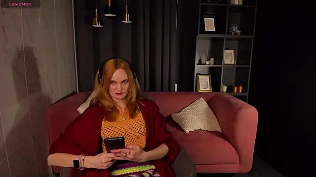 SaraSubtlety: онлайн-секс-чат