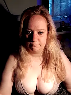 Missy_DM Adlı Modelin Canlı XXX Sohbeti