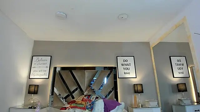 دردشة cellestehot الجنسية المباشرة