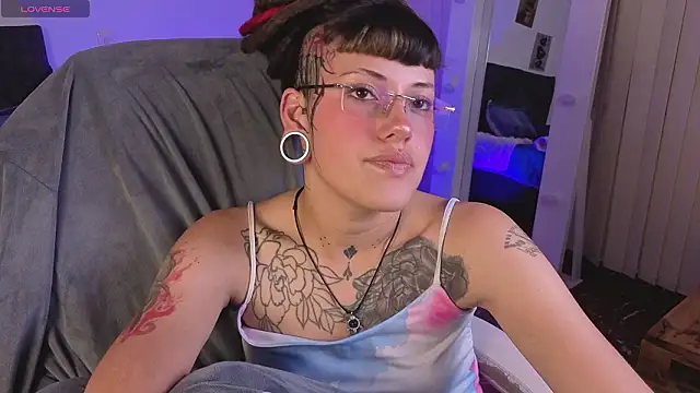 _sharlotte777: онлайн-секс-чат