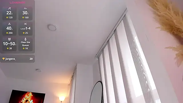 sofiawiliams: онлайн-секс-чат