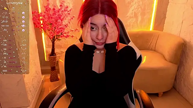 Soffia_Hot_Tx: онлайн-секс-чат