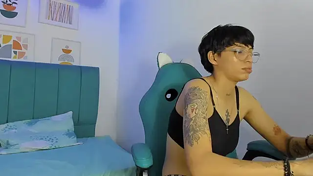 XXX chat uživo modela ivyheat3