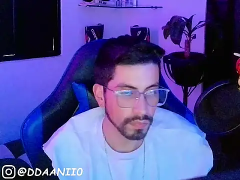 ddaanii0 Webcam Show