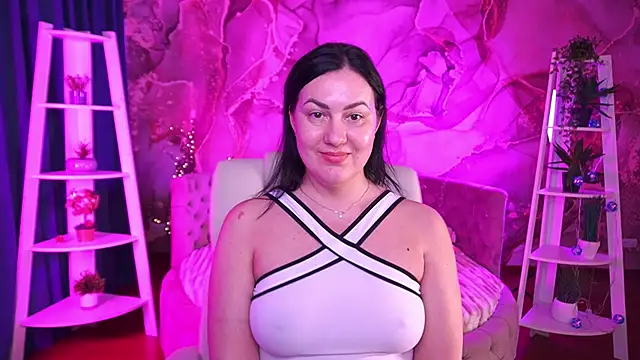 VelvetLuck Adlı Modelin Canlı XXX Sohbeti