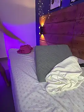 Chat +18 de mahia_queen ao vivo