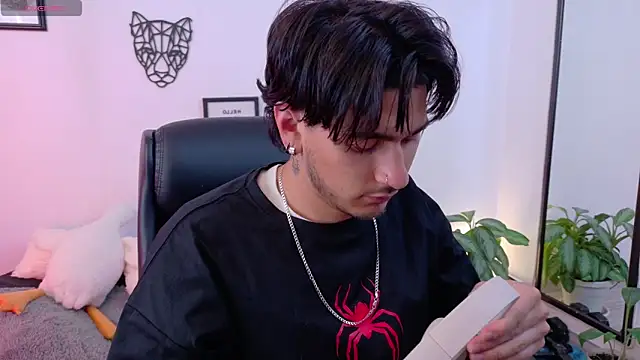 Živý XXX chat Elian_savoy