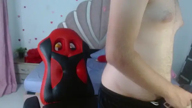 sven_fox723's Live XXX Chat