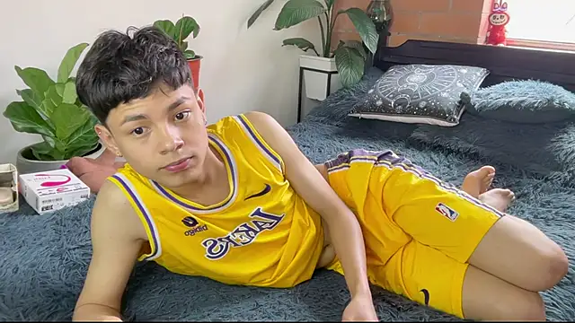 Andy_Belier23's Live XXX Chat