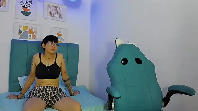 ivyheat3 – Naživo XXX chat