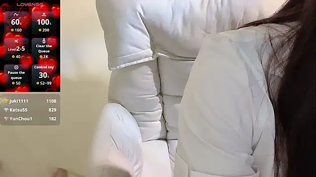 Tw_Zoella 即時 XXX   聊天