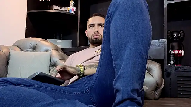 matteosantos 现场XXX聊天