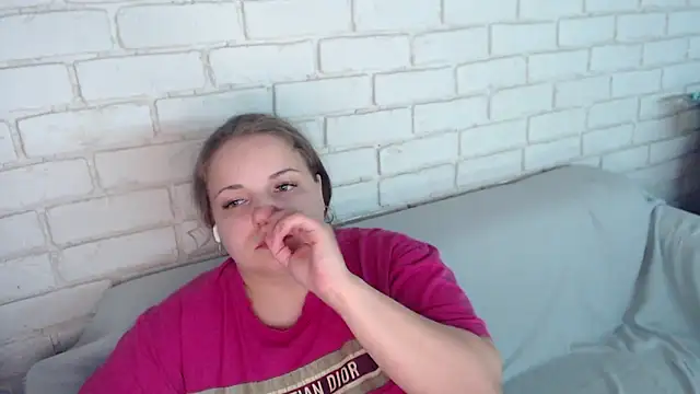 Crazyy_girl_ Chat XXX live