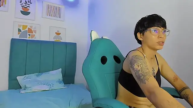 Chat +18 de ivyheat3 ao vivo