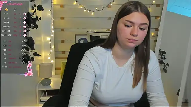 Josephine_Kiss élő XXX-chatje