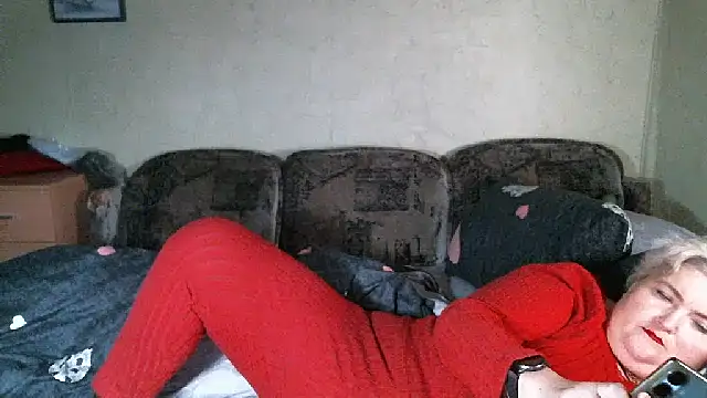 Lana555 即時 XXX 聊天