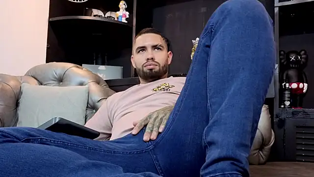 matteosantos 现场XXX聊天