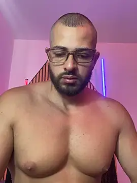 Chat +18 de magnumchris ao vivo