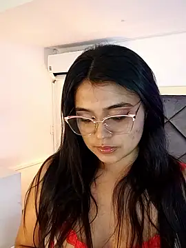 AlmaRios' Live XXX Chat