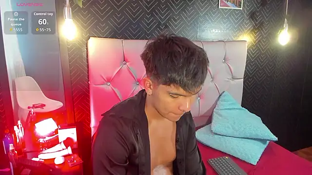 Chatroom XXX en direct de Thiago_Kozak