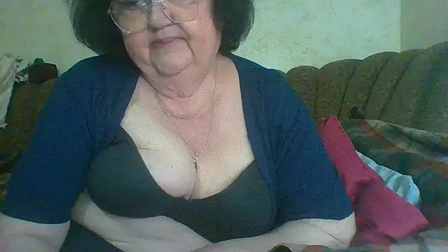 MilaSky5303's Live XXX Chat