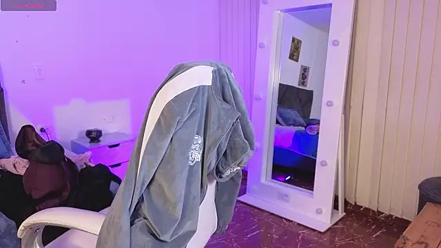 Živý XXX chat _sharlotte777