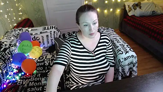 MarleneDietrich's Live XXX Chat