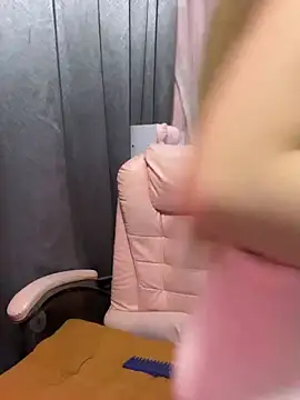 Онлайн чат XXX BabyThree_