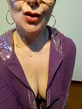 Viola8p live XXX chat