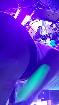 gurlnips Chat XXX in diretta