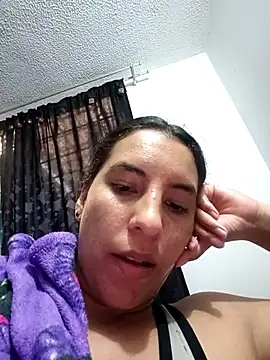 Bonny_Klote Adlı Modelin Canlı XXX Sohbeti