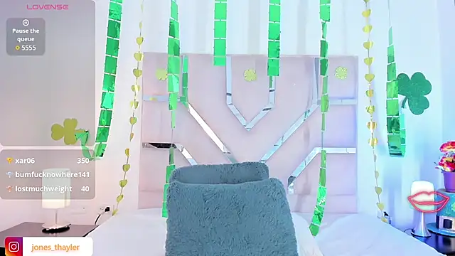 Chat +18 de Thayler_jones ao vivo