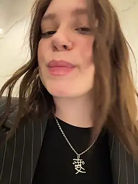 Chat XXX ao vivo de lucy-joy