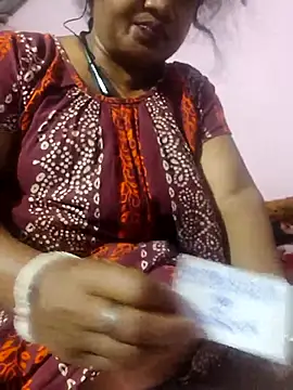 Cute-Swewty élő XXX-chatje