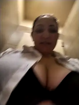 Chat +18 de Lunita86 ao vivo