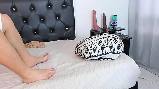 nyloncouple777's Live XXX Chat