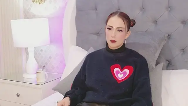 TaniaBlaze's Live XXX Chat