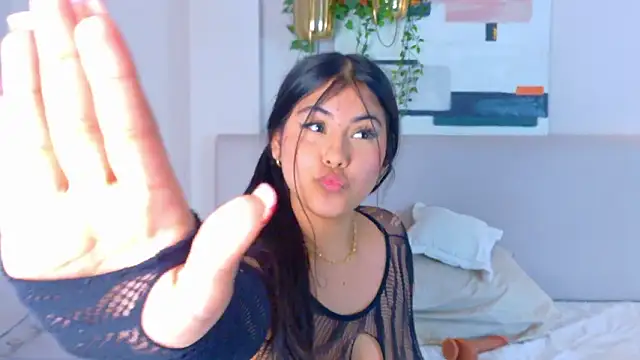 Онлайн чат XXX VioletBloomm