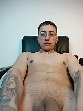 Emmanuel_Lust's Live XXX Chat