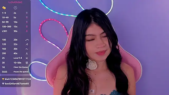 miacapone live XXX chat