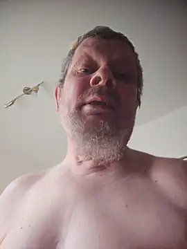 BigDaddyCooool's Live XXX Chat