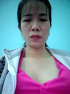 Geelio-playsx24's Live XXX Chat