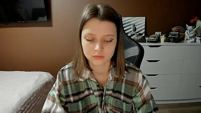 SoniNesti Adlı Modelin Canlı XXX Sohbeti