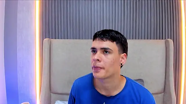 Онлайн чат XXX BenitoSaenz