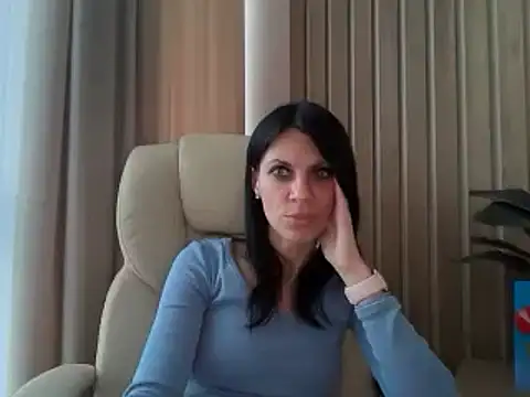 InjaAtHome's Live XXX Chat