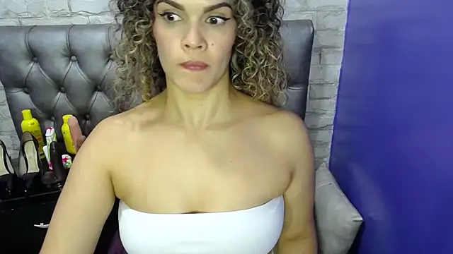 greatASS_Latina 即時 XXX 聊天